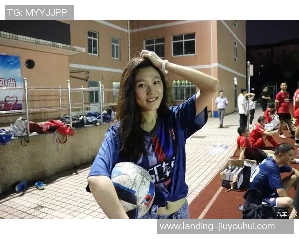 成都足球宝贝展现青春活力与激情魅力引领时尚潮流的全新风尚